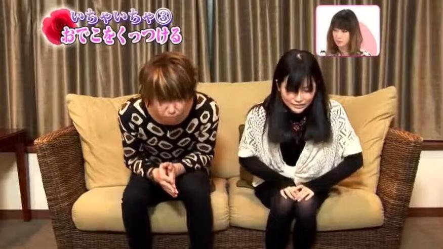 一颗红唇能否改变命运？日本接吻相亲节目的感人故事